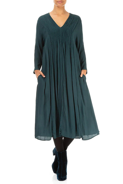 Romantisches smaragdgrünes, geknittertes Viskosekleid