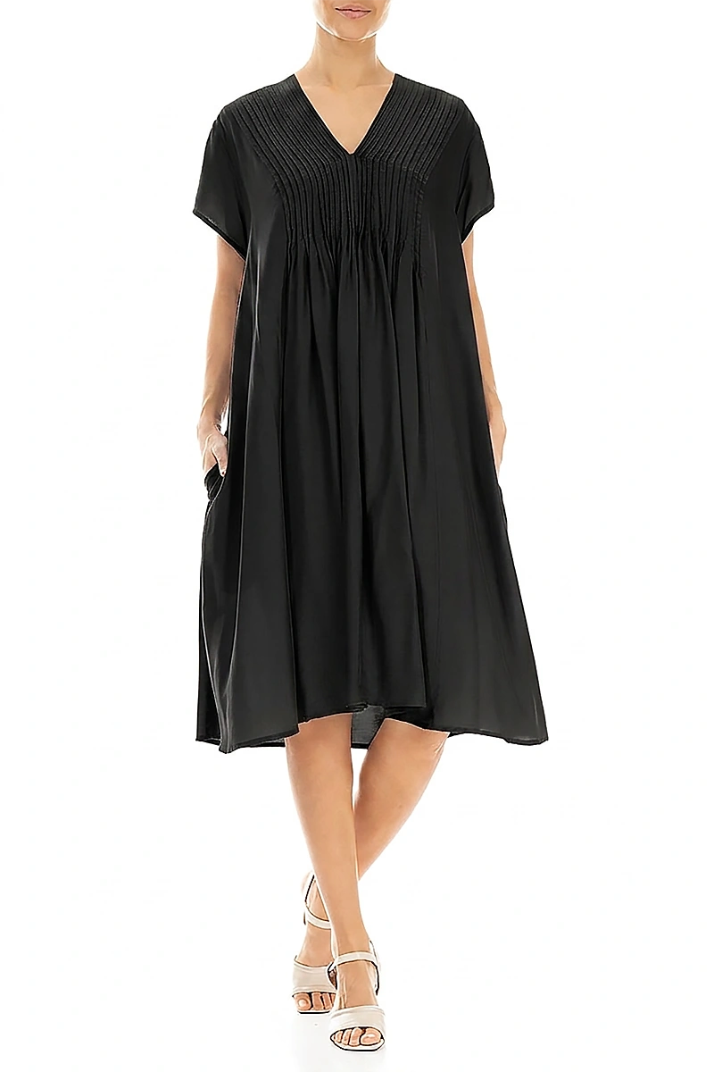 Romantisches Front Tuck Schwarzes Seiden-Bambus-Kleid