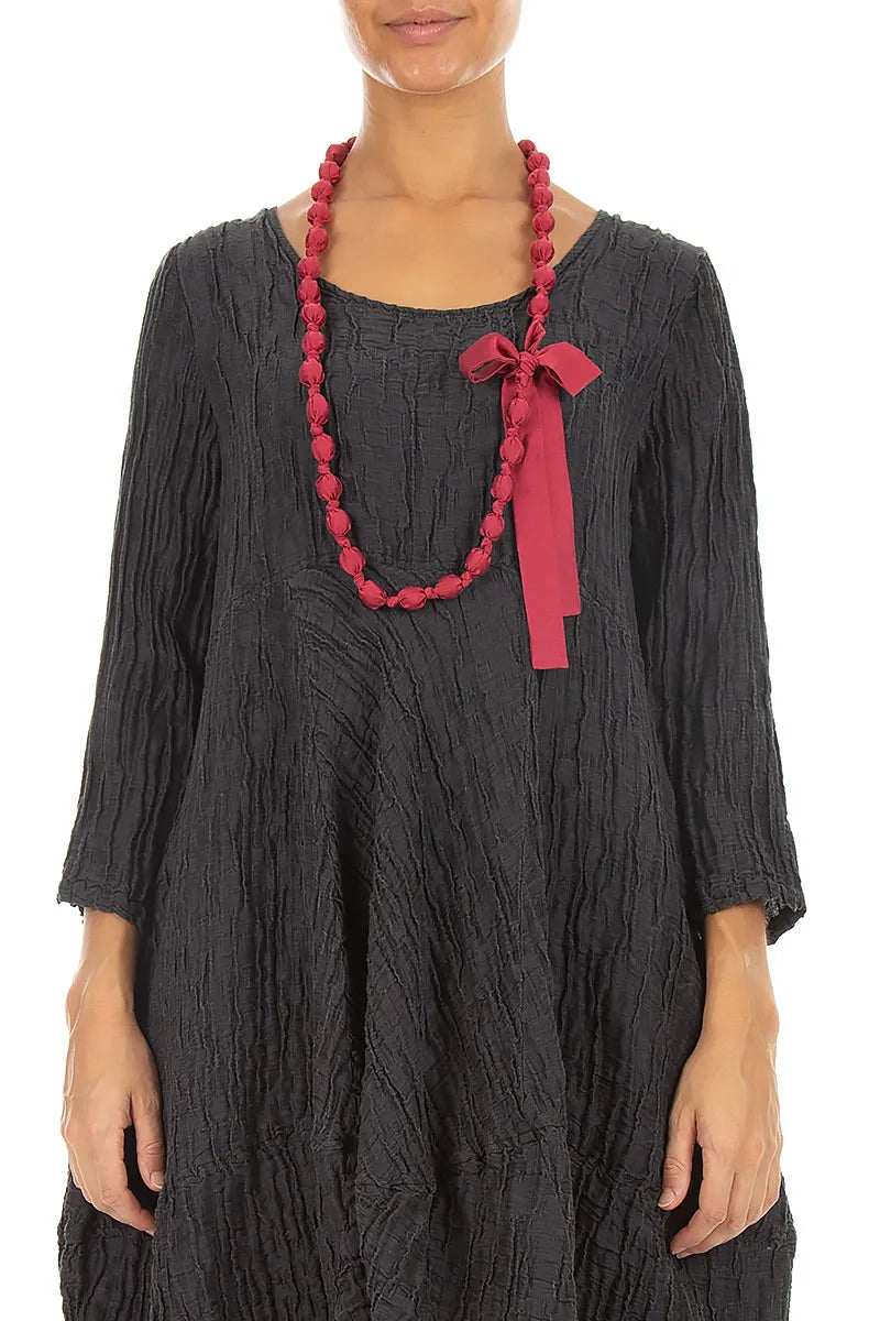 Collier en Soie Rouge rubis orné de petites perles