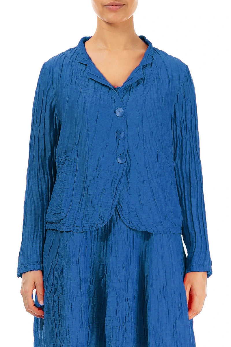 Veste courte en soie et lin bleu cobalt froissé