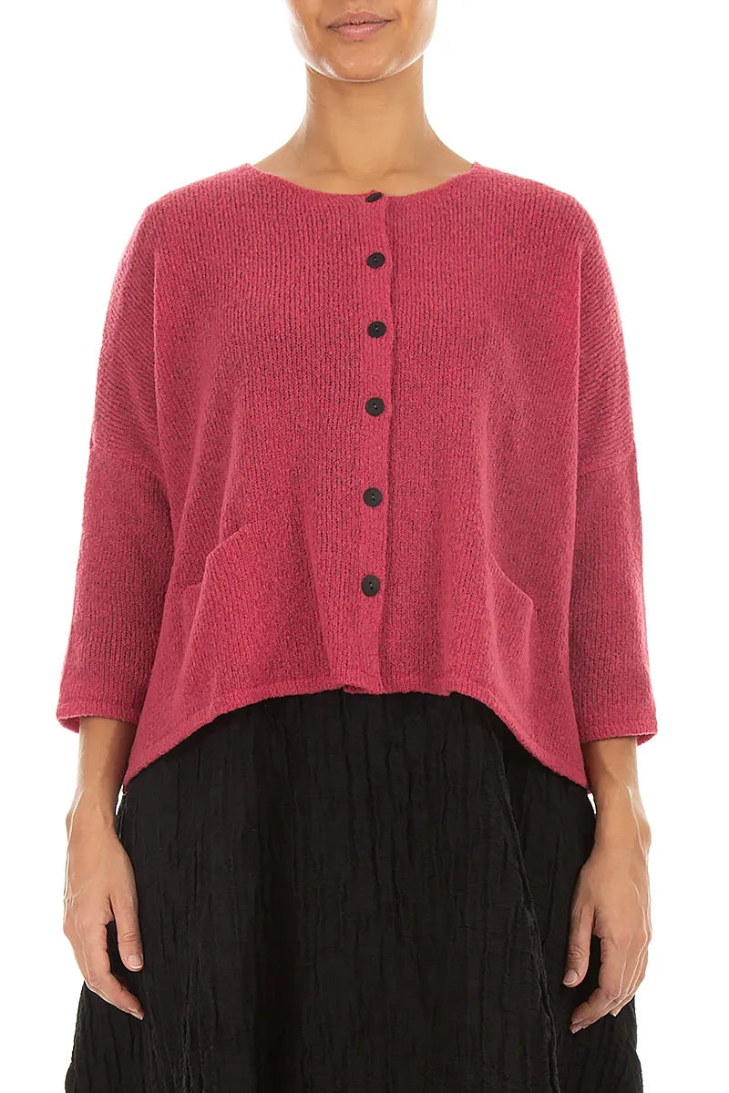 Kurze lockere Strickjacke aus Wolle in Beerenrosé