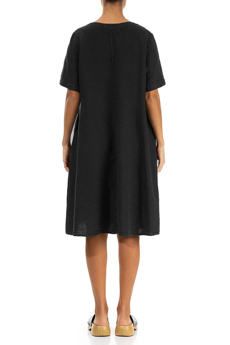 Robe en lin noir à manches courtes
