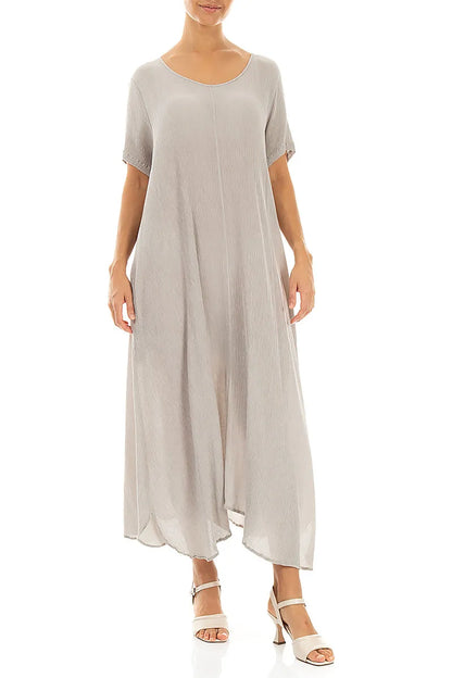 Kurzärmliges ausgestelltes Kleid aus beiger Seidenviskose