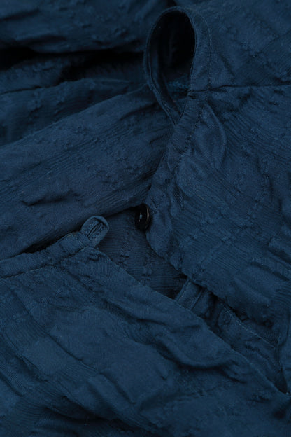 Robe en soie légère bleu marine à manches courtes