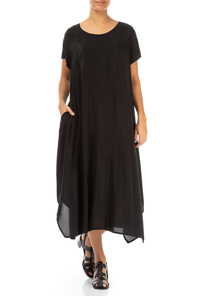 Robe en soie et bambou noire à poche unique Evergreen