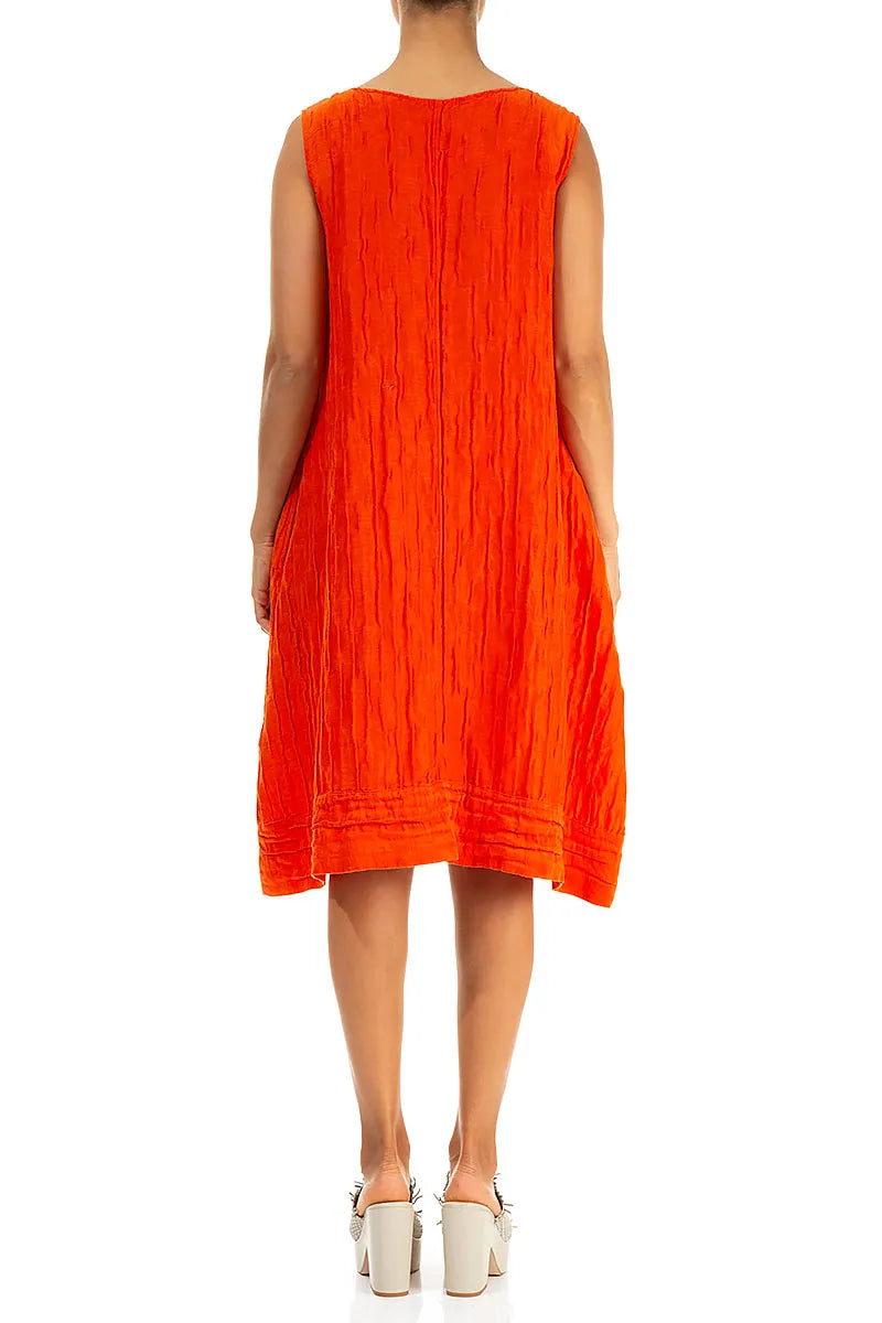Ärmelloses Tunikakleid aus geknitterter Seidenleinenmischung in Flammenorange