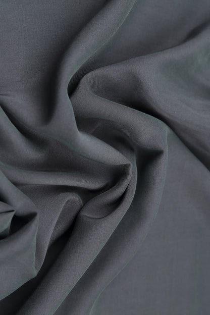 Haut sans manches en soie graphite et bambou