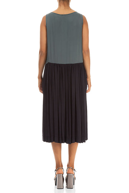 Sleeveless Grey Silk Dress 2