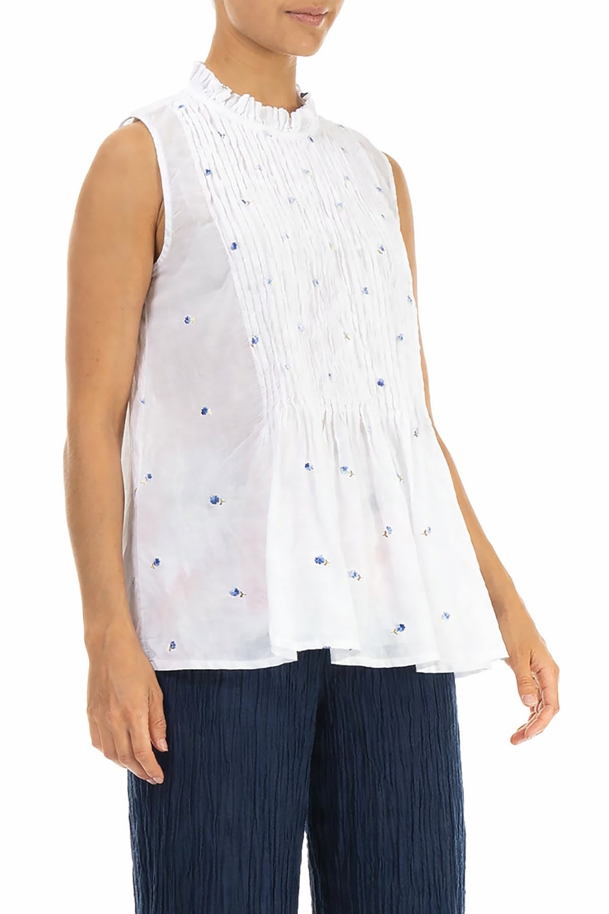 Sleeveless White Embroidered Petals Cotton Blouse 4