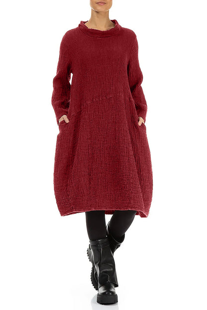 Robe en lin texturé rouge cerise à col châle souple
