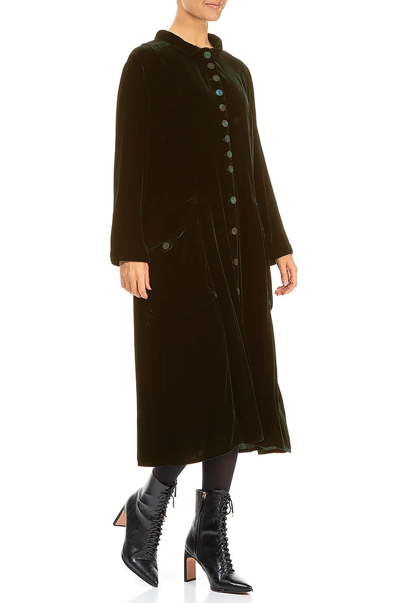 Veste longue élégante en velours de soie couleur brume de forêt