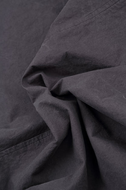 Drei-Taschen-Weste aus schwarzem und silbernem Baumwollgewebe