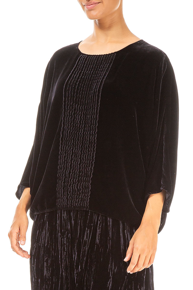 Chemisier en velours de soie bleu ardoise à plis sur le devant