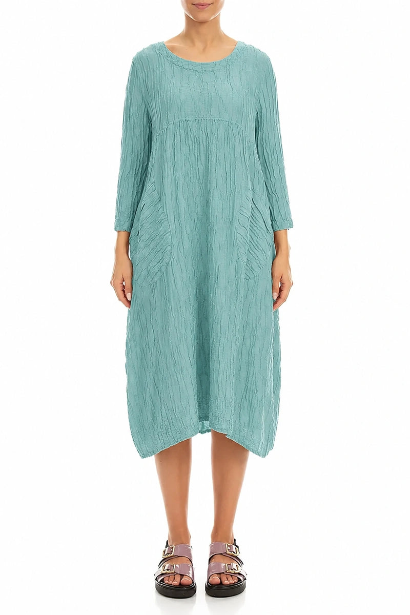 Robe en soie et lin froissés menthe à deux poches