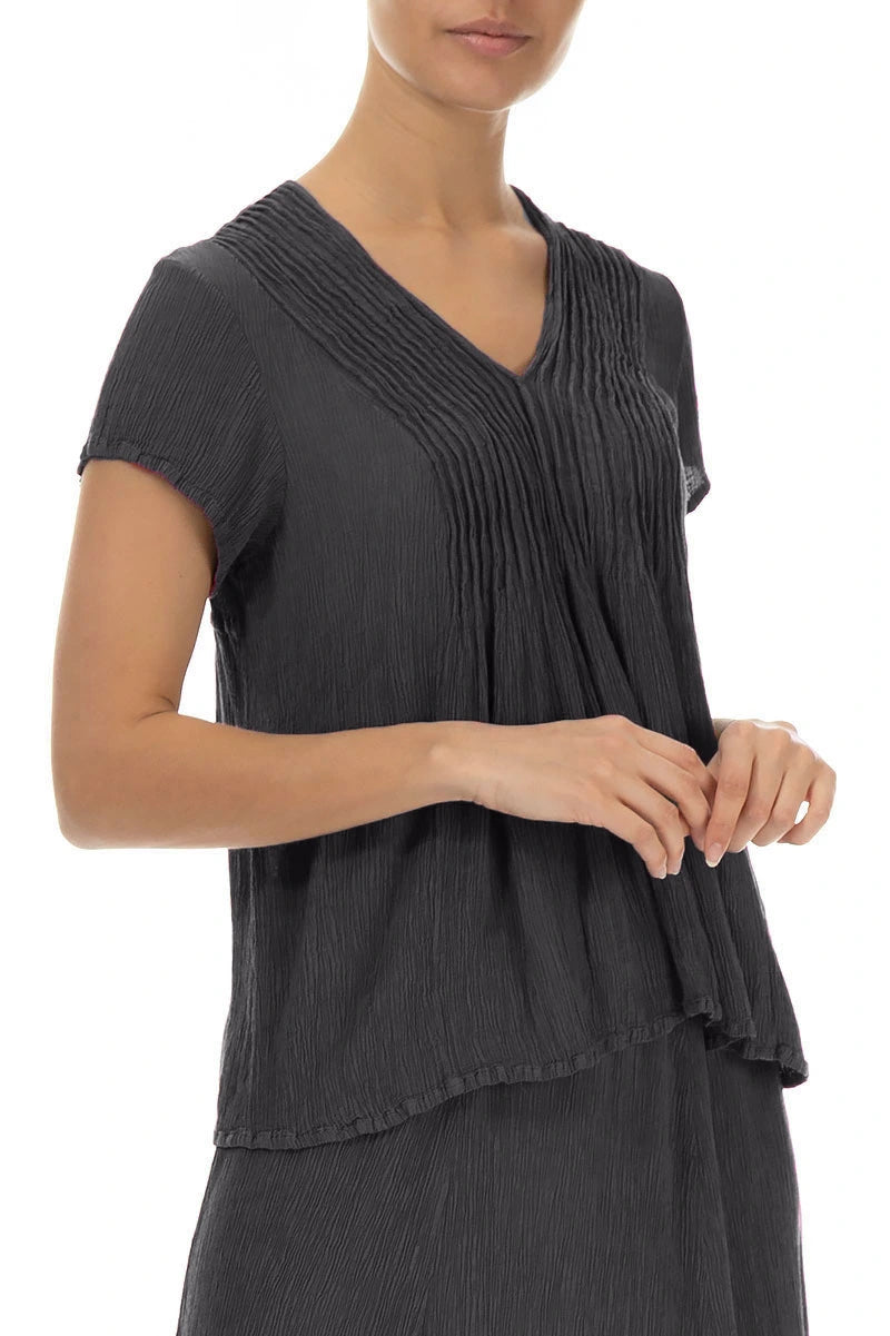 Bluse aus graphitfarbenem Seidenviskose mit V-Ausschnitt