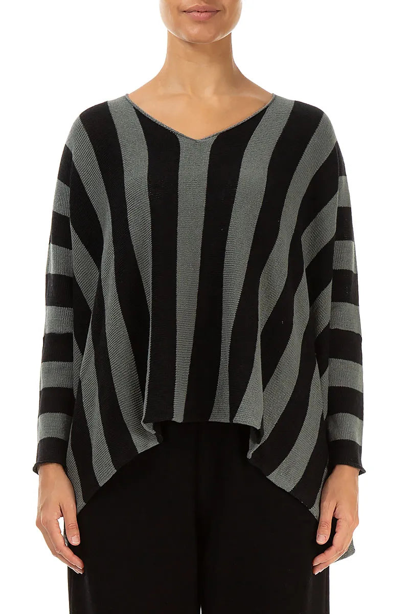 Pull en lin sauge rayé à col en V