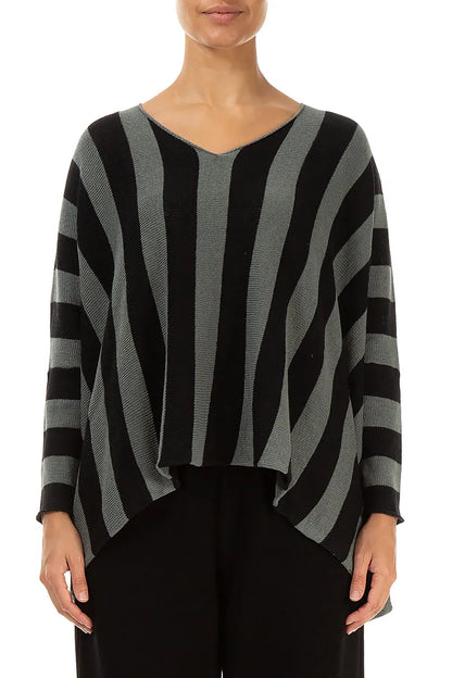 Pull en lin sauge rayé à col en V