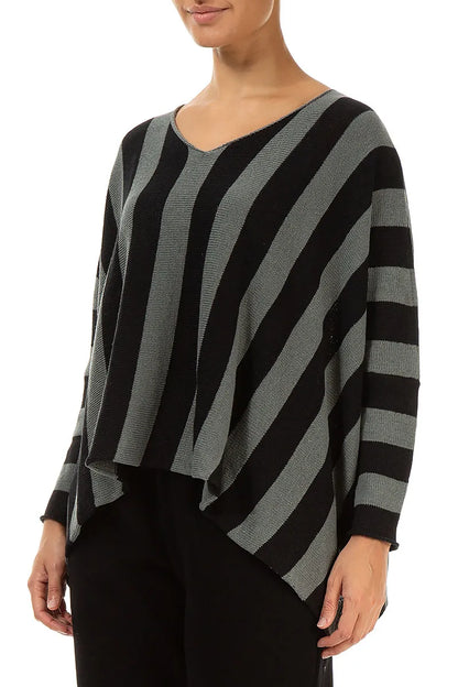 Pull en lin sauge rayé à col en V