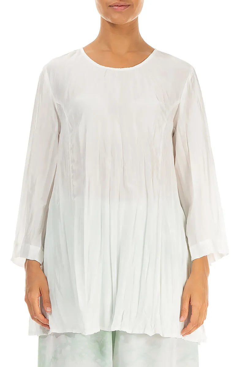 Weiße geknitterte Tunika aus reiner Seide
