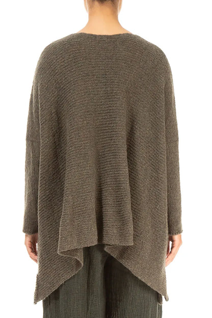 Khakifarbener Wollpullover mit breiter, wellenförmiger Naht