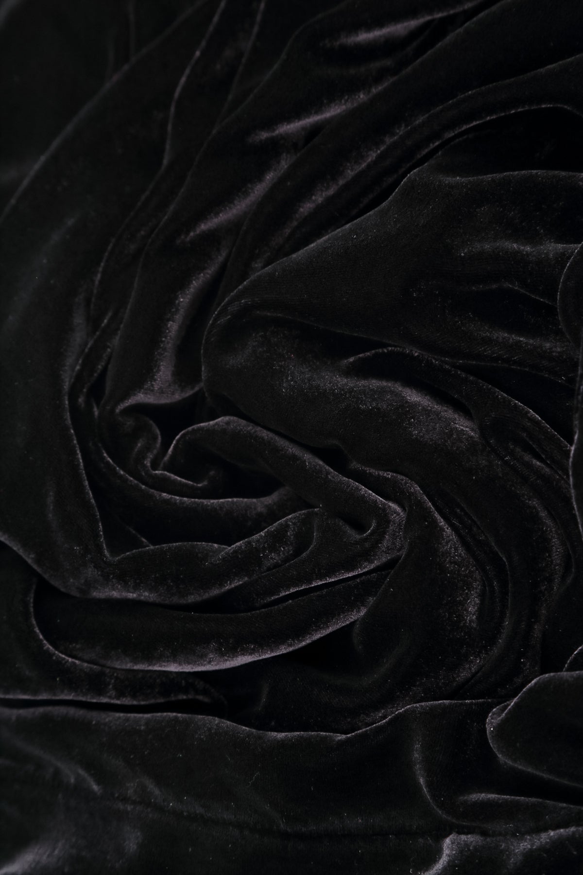 Veste en velours de soie bleu ardoise à boutons recouverts