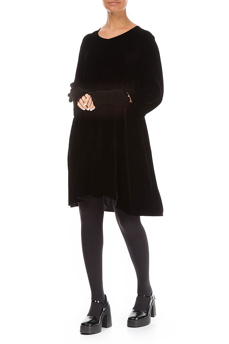 Black Silk Velvet Wristlets 5