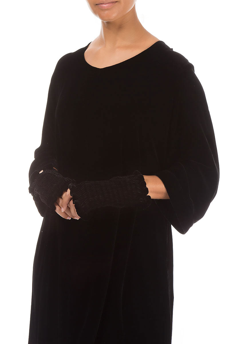 Black Silk Velvet Wristlets 3